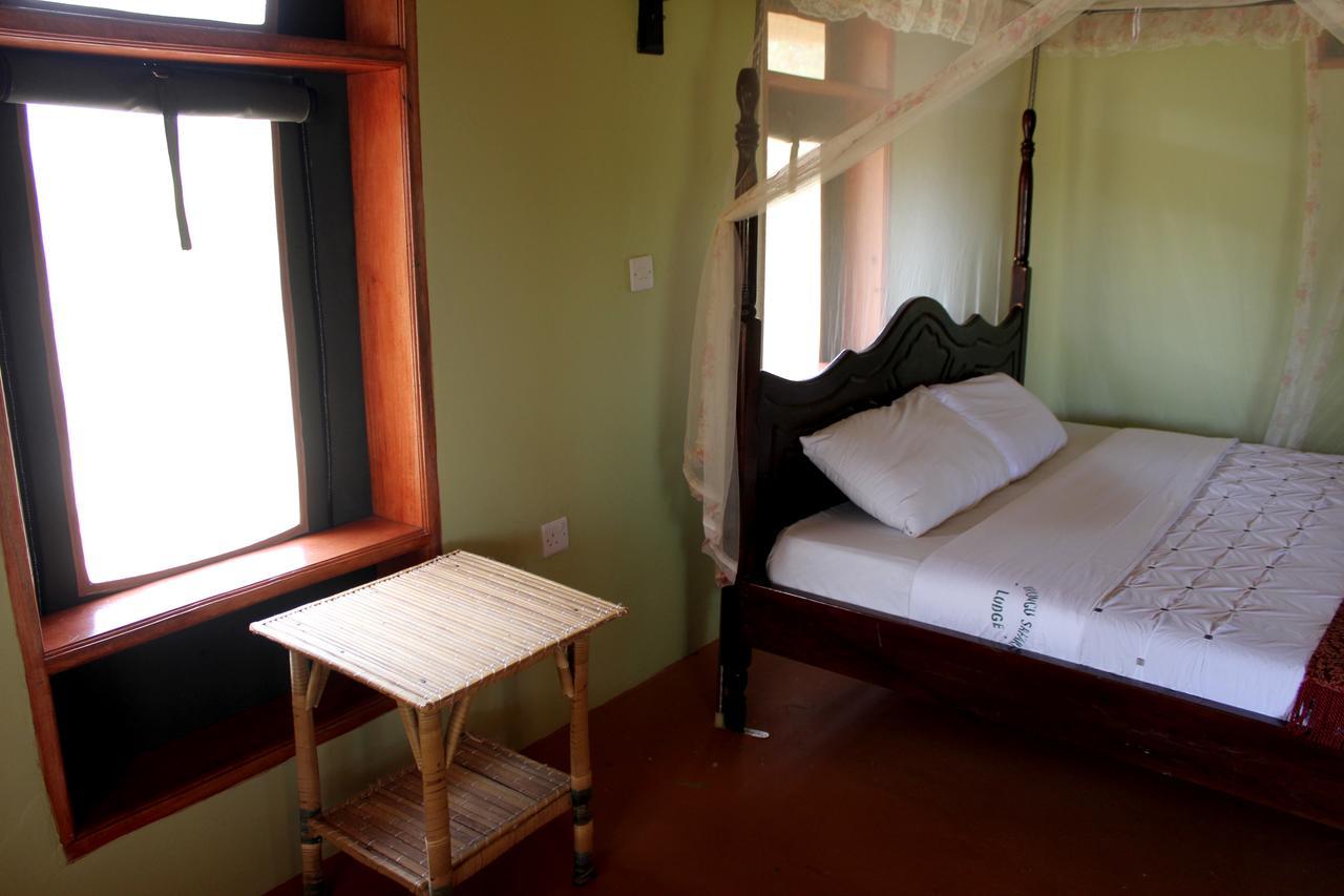 Irungu Forest Safari Lodge Katunguru Kültér fotó